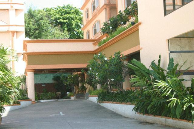 Chiangmai Ratanakosin Hotel Chiang Mai Exterior foto